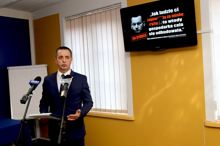 Senator Jerzy Wcisła: „Twarz kłamcy jest twarzą kampanii wyborczej PiS-u”